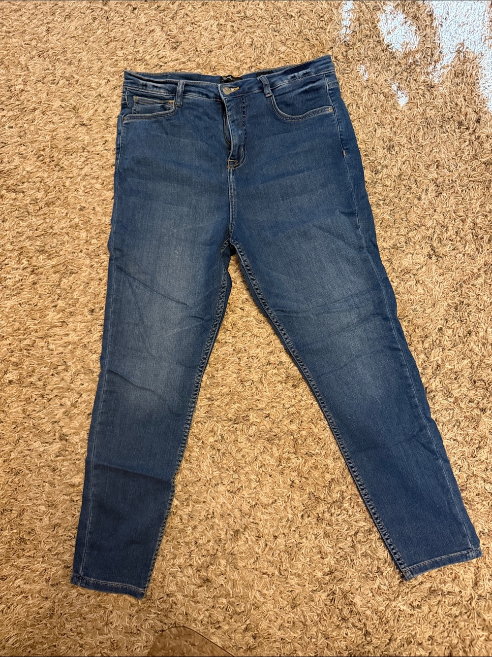 High-Rise Skinny Jeans in Dark Blue